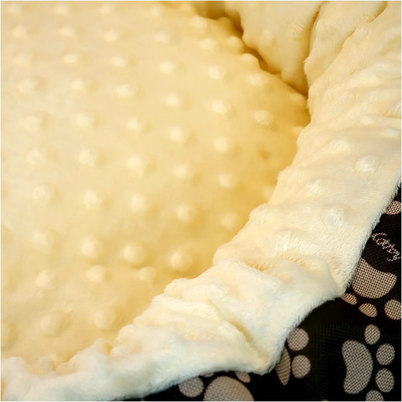 AVEX – Culcus moale cu perna, pentru caine/pisica, Model Minky, culoare galben, impermeabil, baza antiderapanta, 50 cm