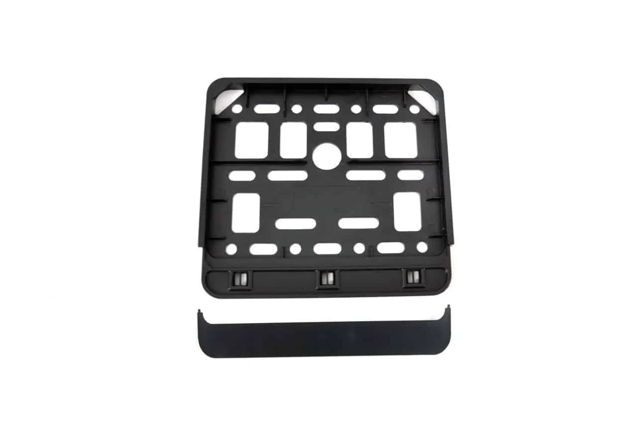 AMIO – Suport numar inmatriculare negru pentru scooter 11.4 x 14cm