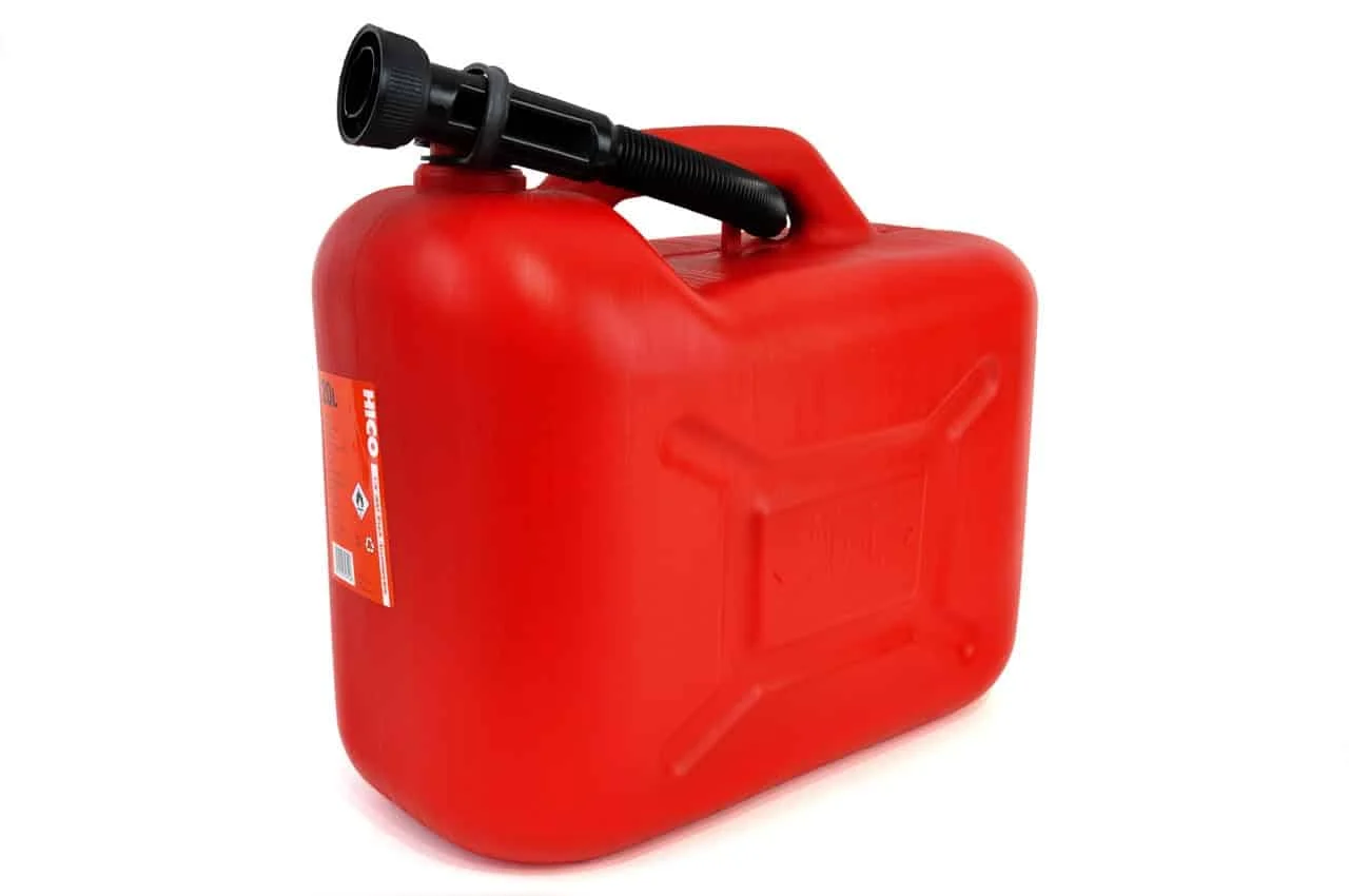AMIO – Canistra din plastic pentru combustibil rosie 20L