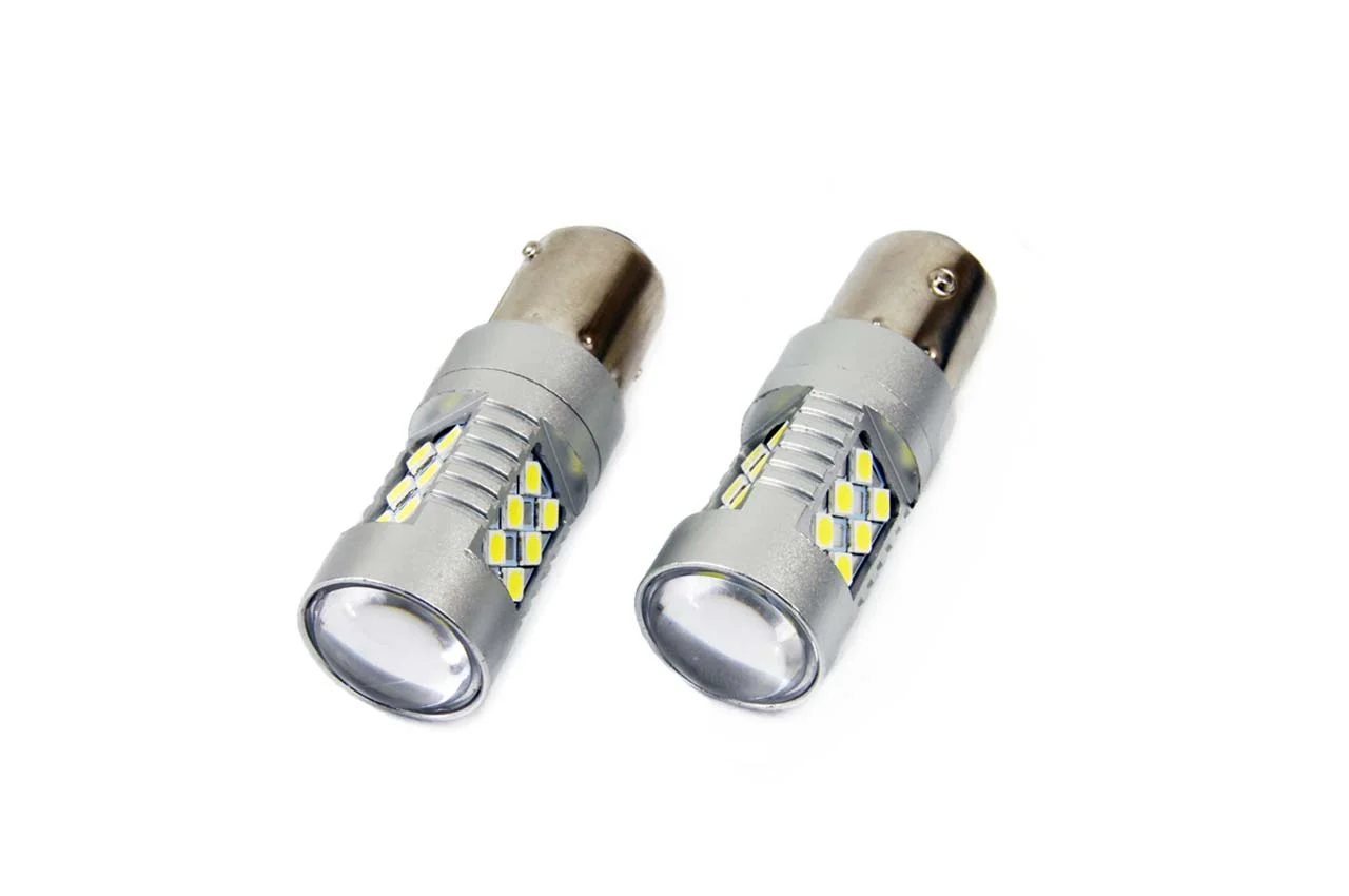 AMIO – Set becuri auto cu LED CANBUS compatibil P21W BA15S 24 SMD 6.2W Alb 12/24V, destinat competitiilor auto sau off road