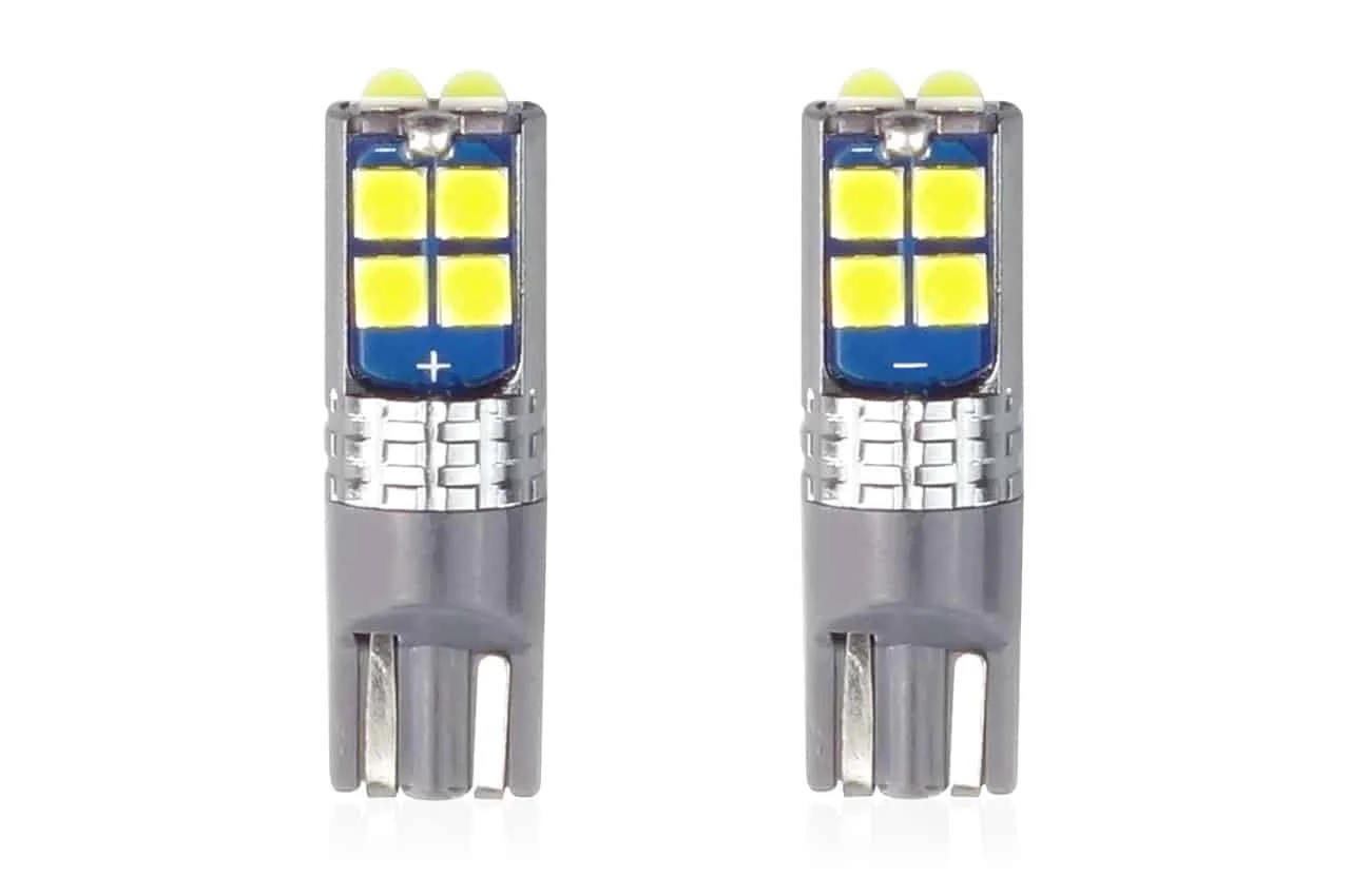 AMIO – Set becuri auto cu LED CANBUS compatibil T10 W5W 10 SMD Alb 12/24V, destinat competitiilor auto sau off road