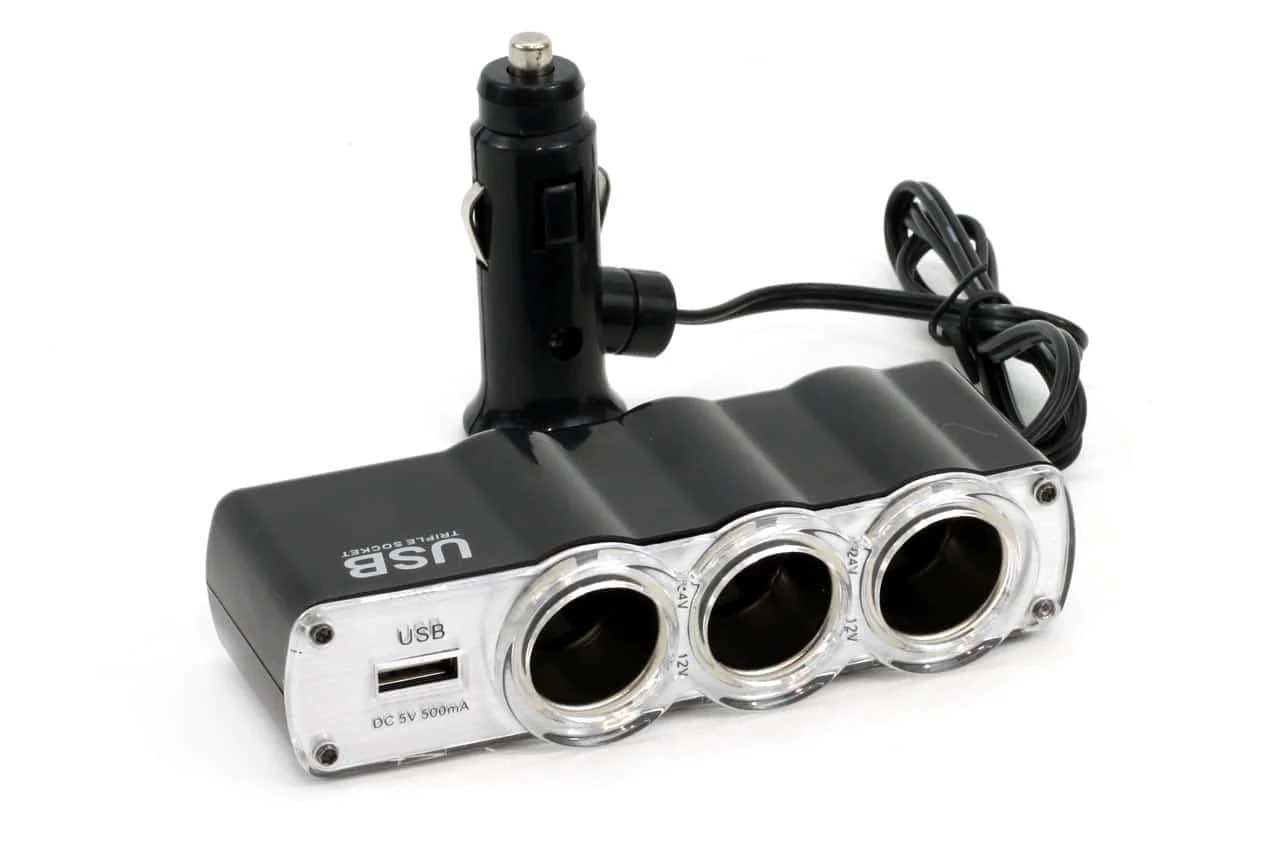AMIO – Splitter bricheta auto SOC4 3+1 USB