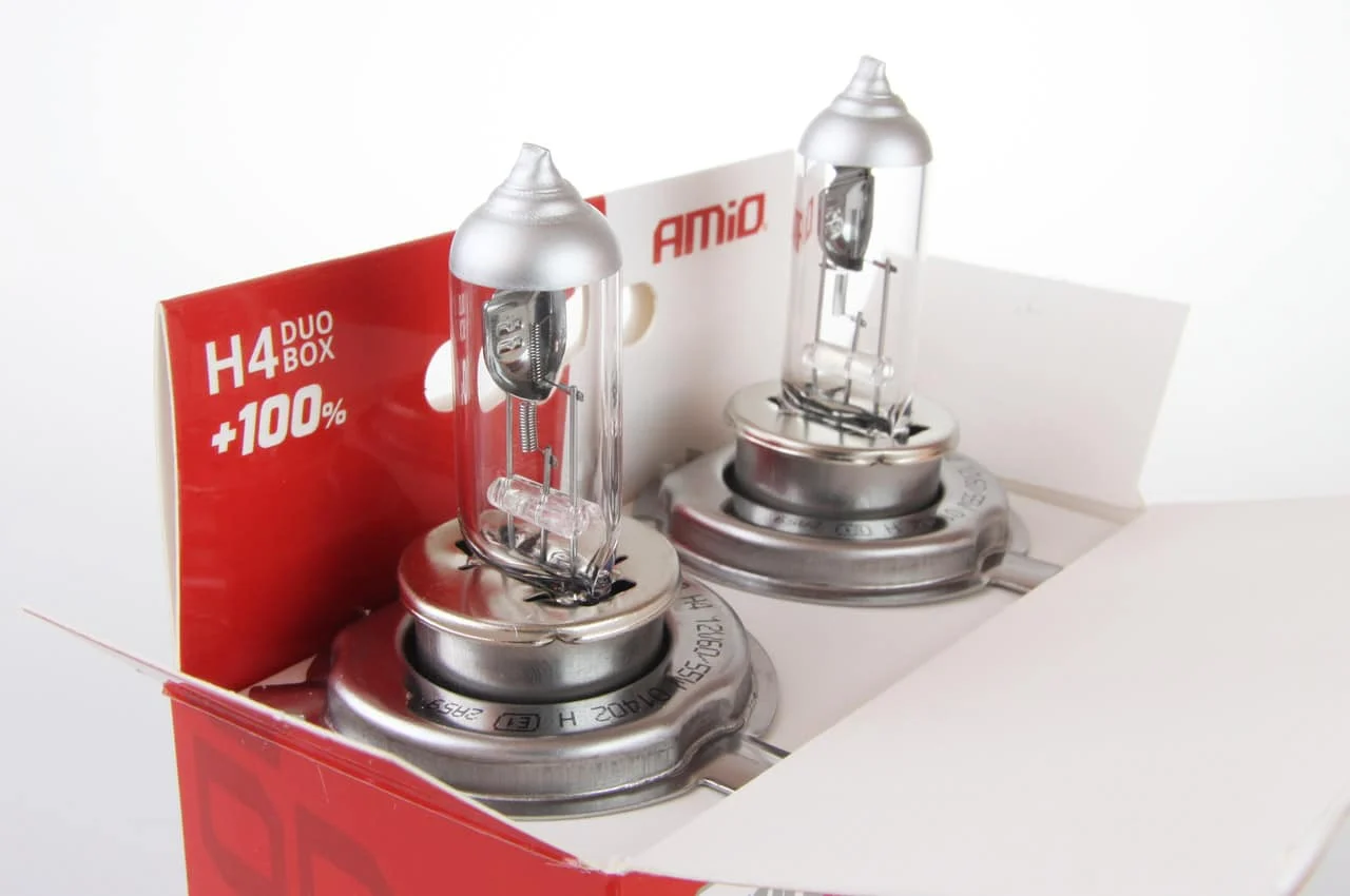 AMIO – Set becuri cu halogen H4 12V 60 / 55W LumiTec SILVER + 100% DUO BOX
