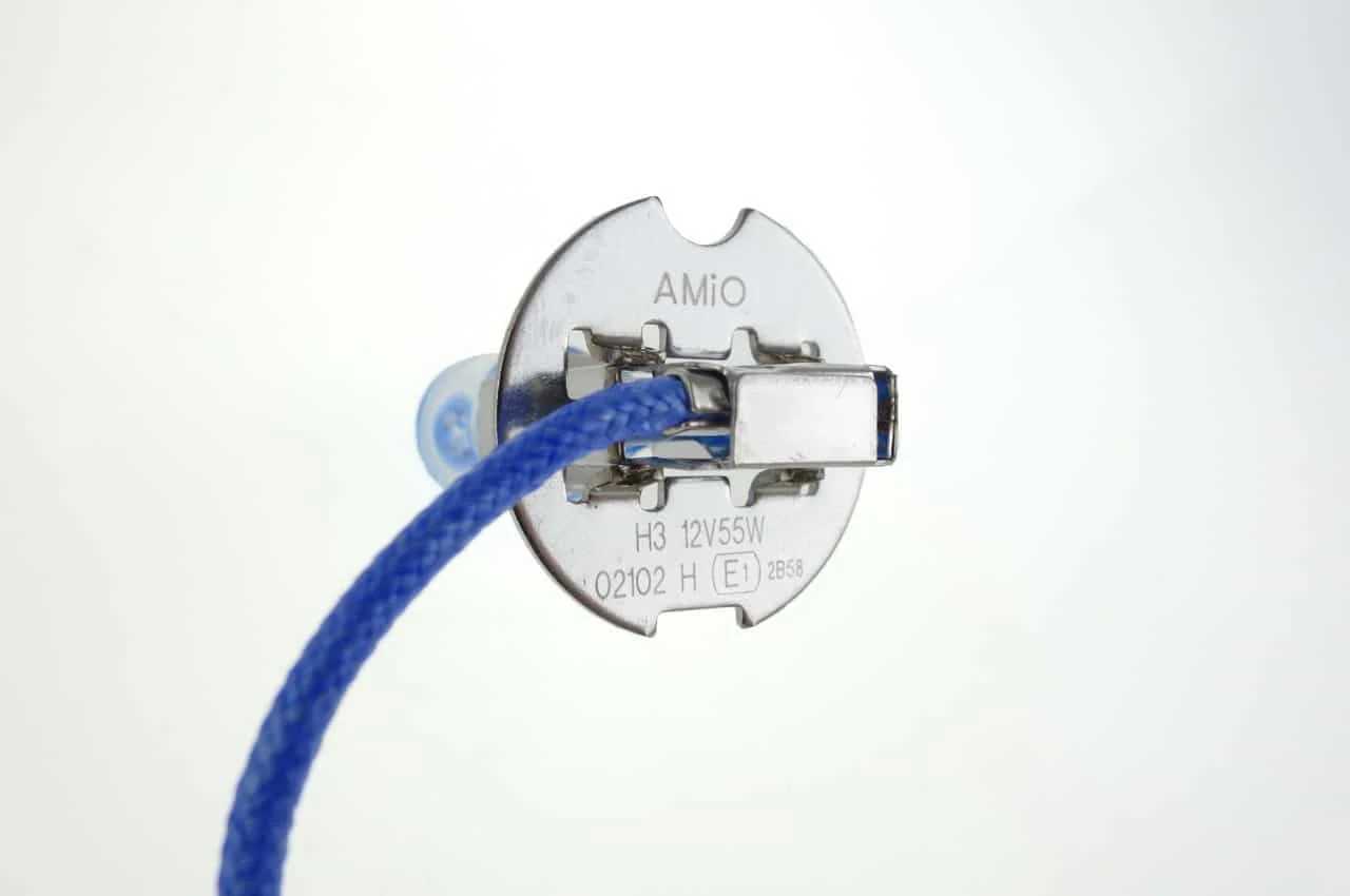 AMIO – Set becuri cu halogen H3 12V 55W LumiTec LIMITED + 130% DUO BOX