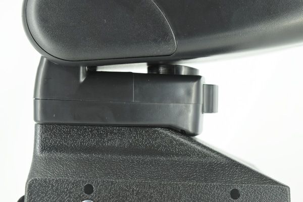AVEX – Cotiera auto Universala cu cusatura Neagra, AVX T1297