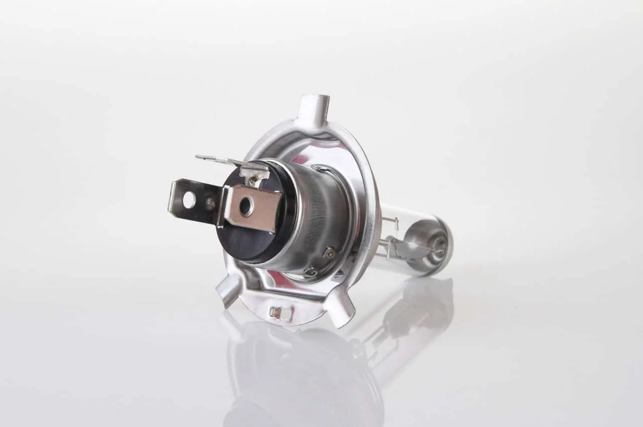 AMIO – Set becuri cu halogen H4 12V 60 / 55W LumiTec SILVER + 100% DUO BOX