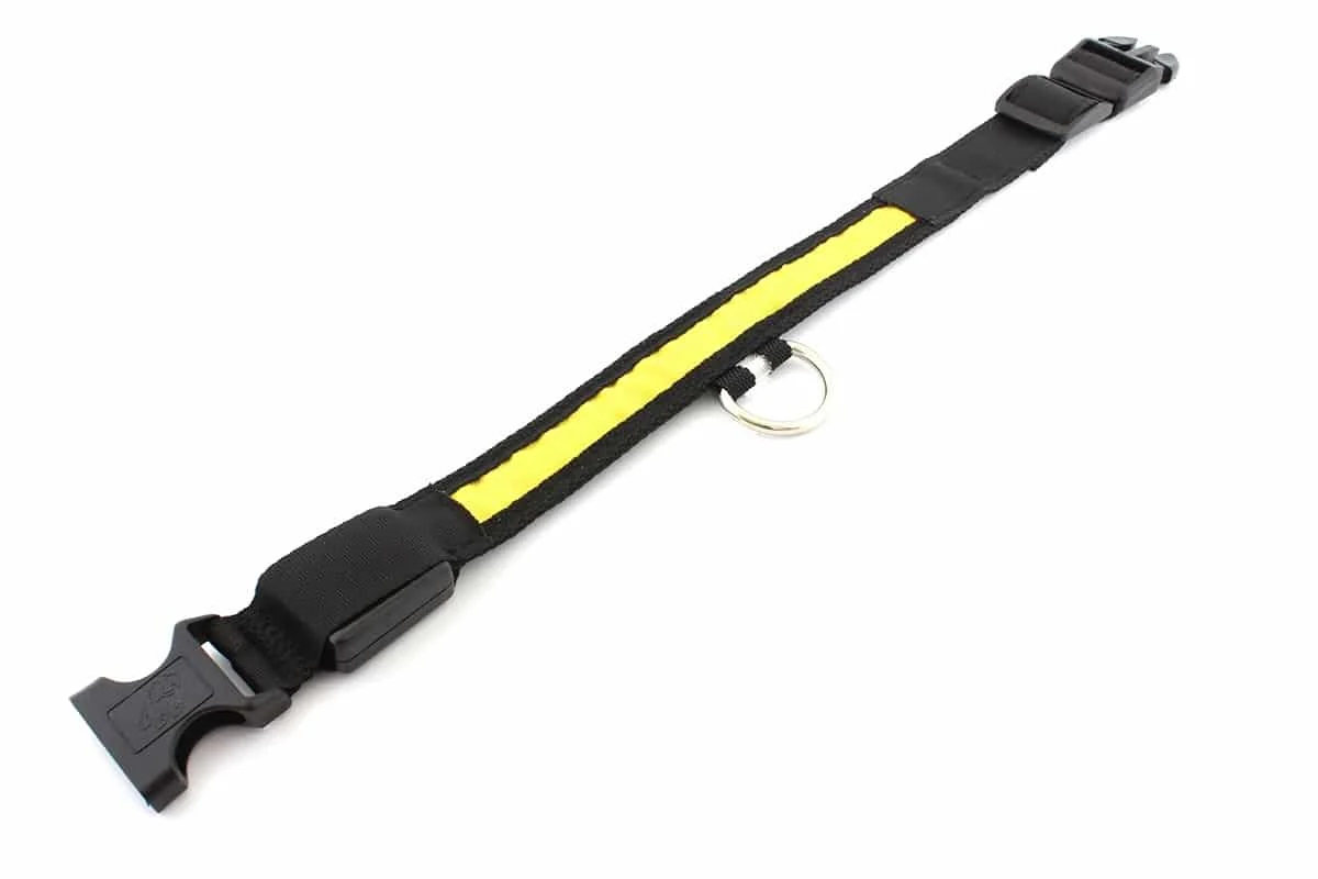 AVEX – Zgarda iluminata cu LED pentru caine sau pisica, culoare Galben, AVX AG232B