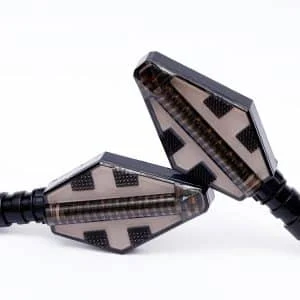 AVEX – Set 2 lampi Semnalizare Moto, model CROSS, cu 2 functii, pozitie si semnalizare, tensiune 12V