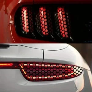 AVEX – Set 2 folii autoadezive decupate pentru decorarea stopurilor auto, dimensiune 2 x 48 x 30cm, culoare Negru Mat, model HONEYCOMB