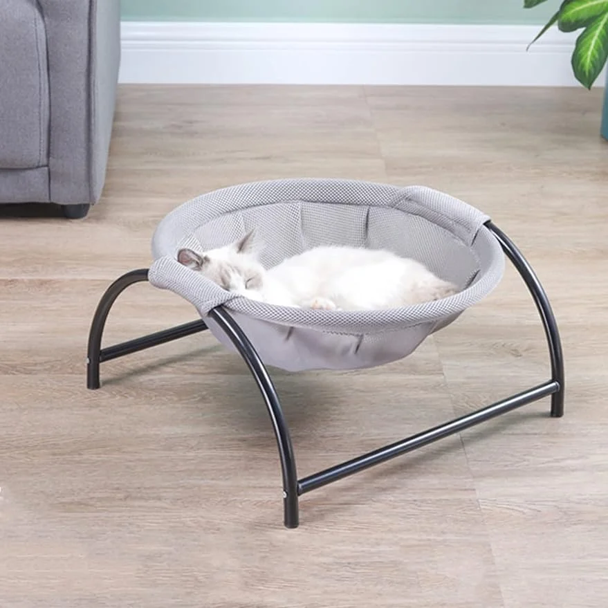 Pat de tip hamac pentru caini si pisici, cadru metalic negru si panza gri, dimensiune 45 x 42 x 23 cm