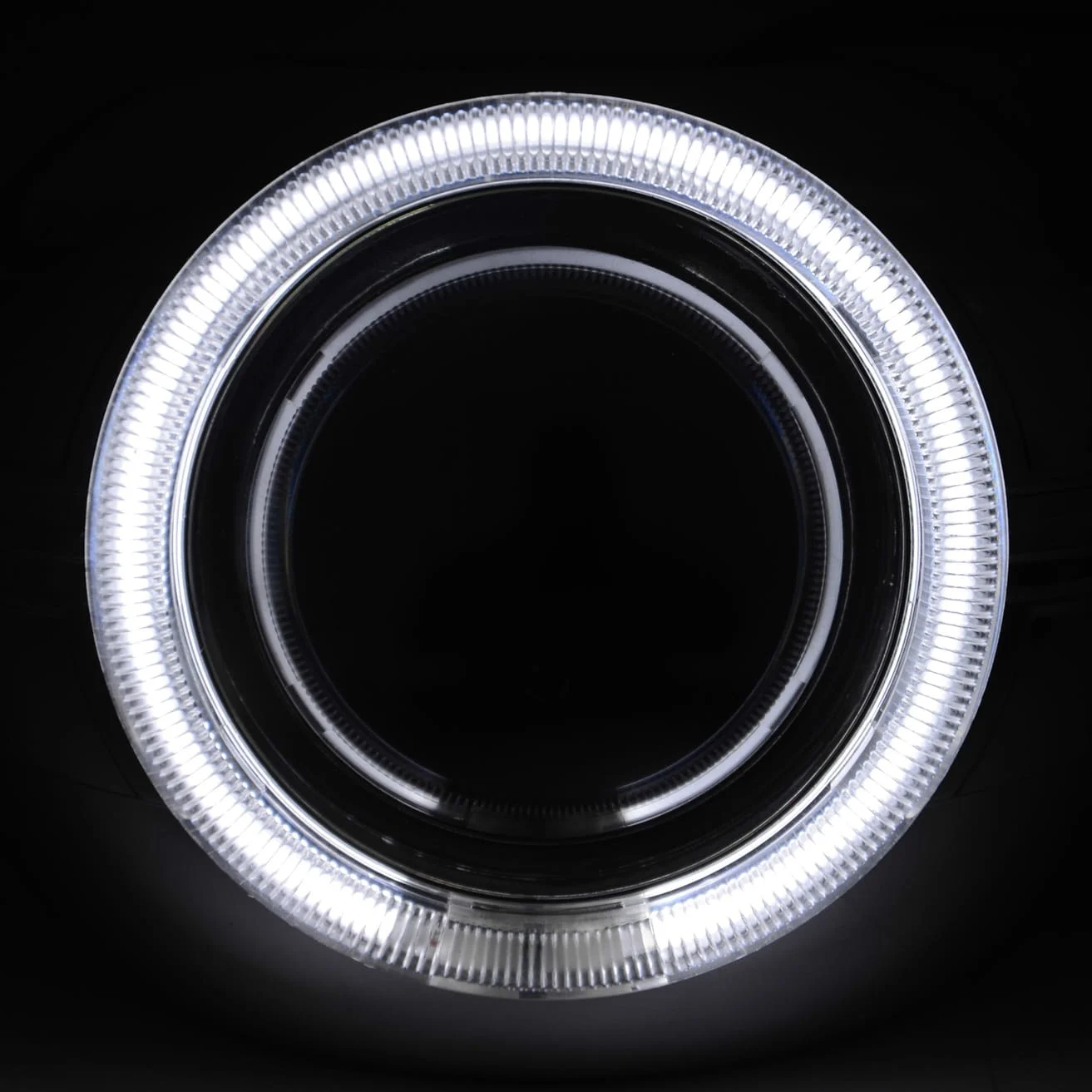 Ansamblu format din 4 proiectoare cu Led si Angel Eyes, montaj pe plafon sau capota, alimentare 12V, lungime 85cm, destinat…